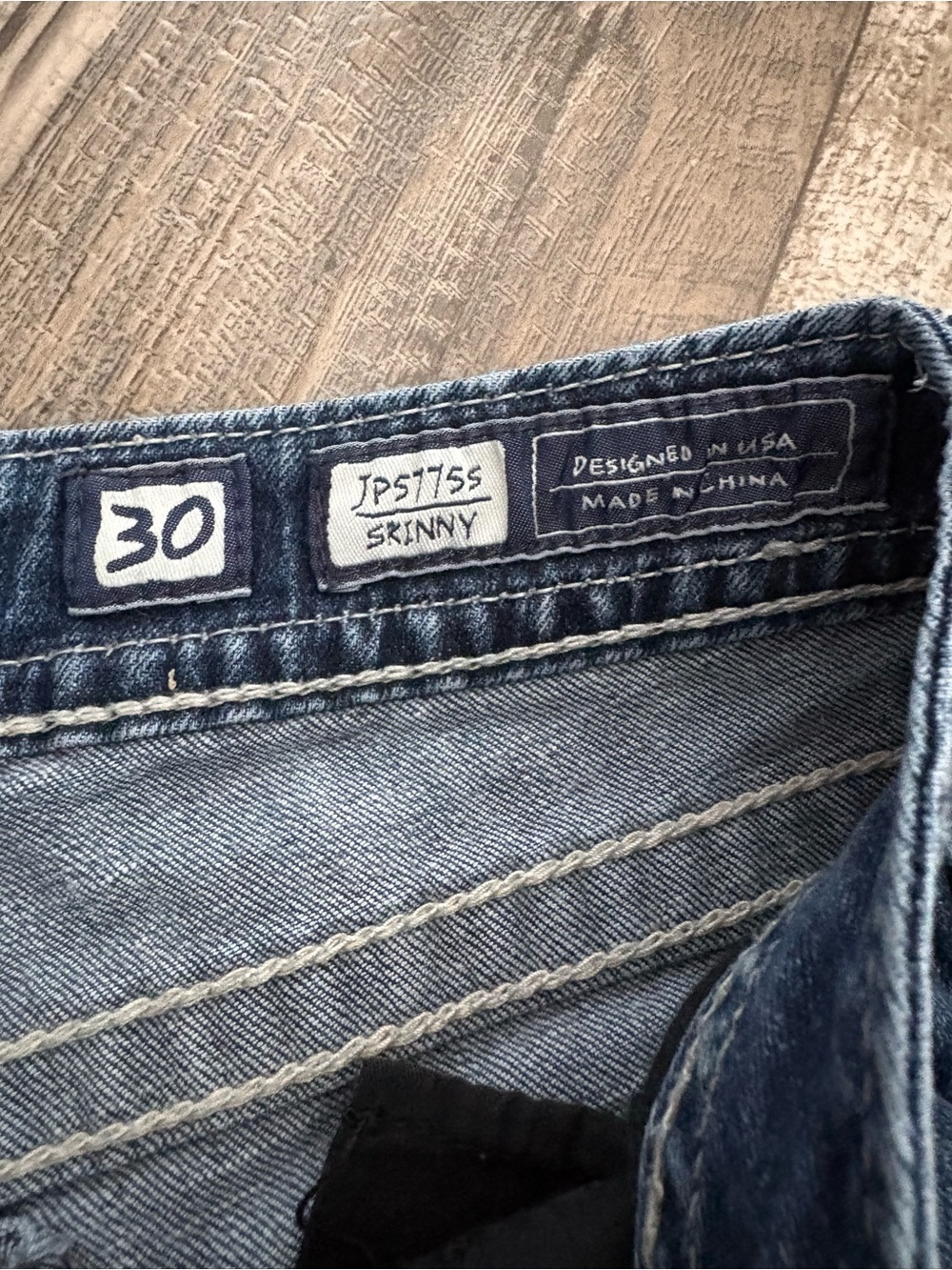 Miss Me Embellished Black Back Pocket Skinny Jeans Size 30 - Picture 7 of 7